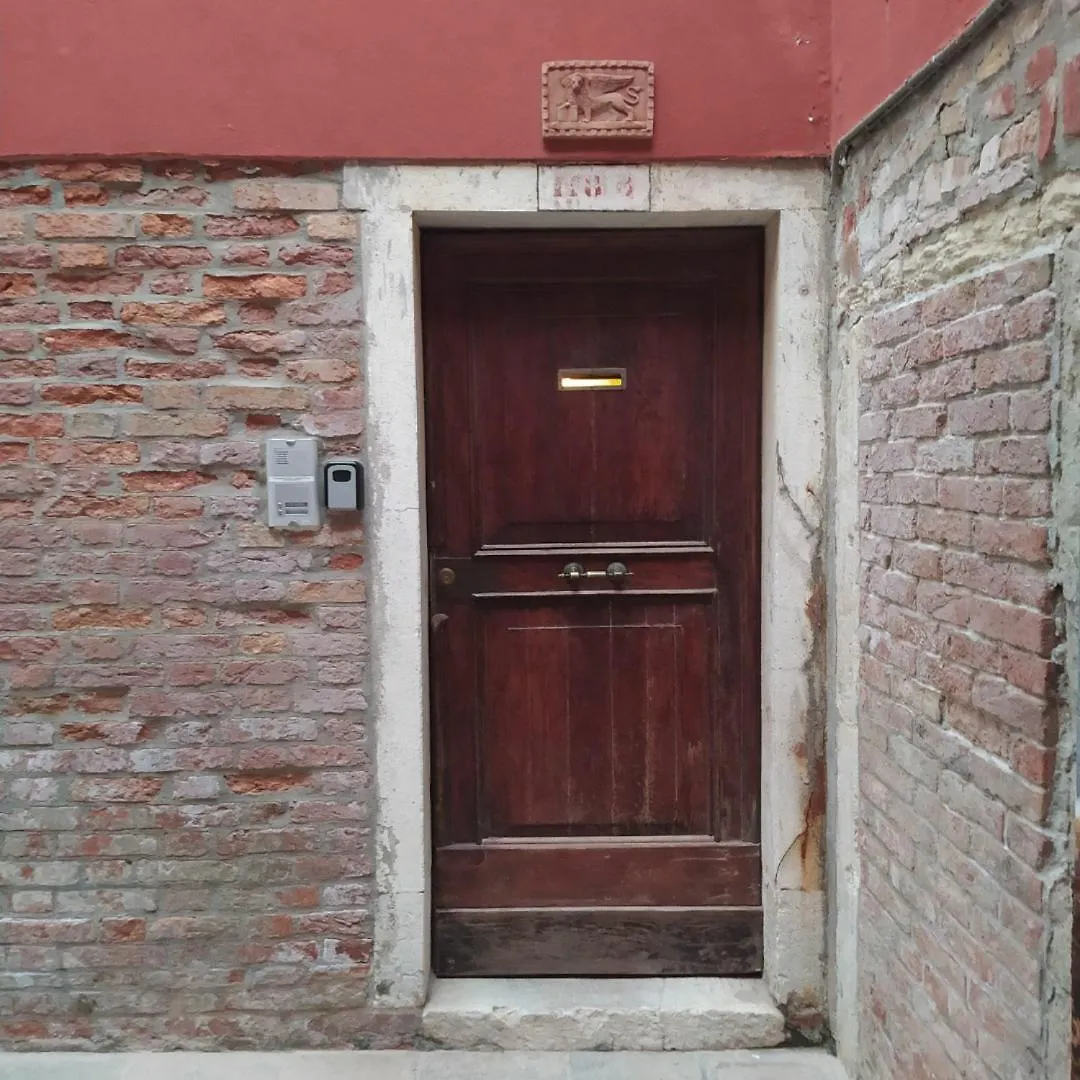 Falier Piccolo 10 Min From Train And Bus Station Venedig 0*,  Italien